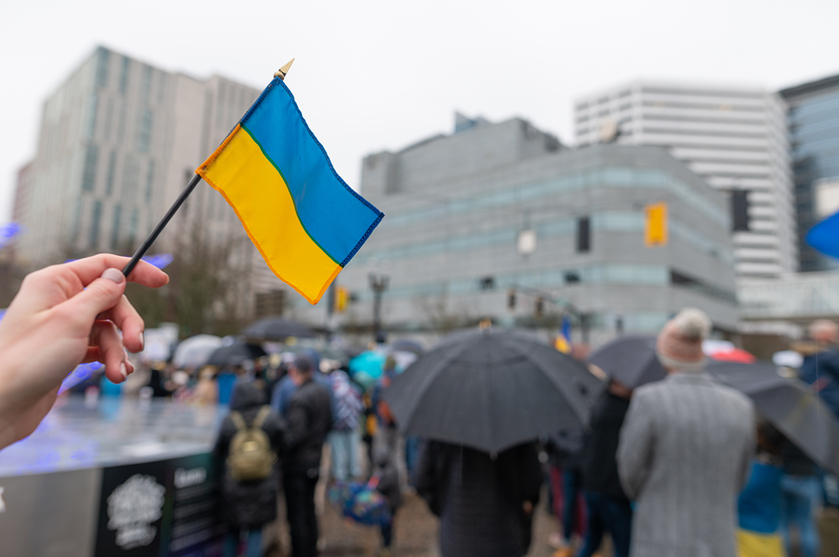 Får man ge Ukrainska flyktingar jobb?