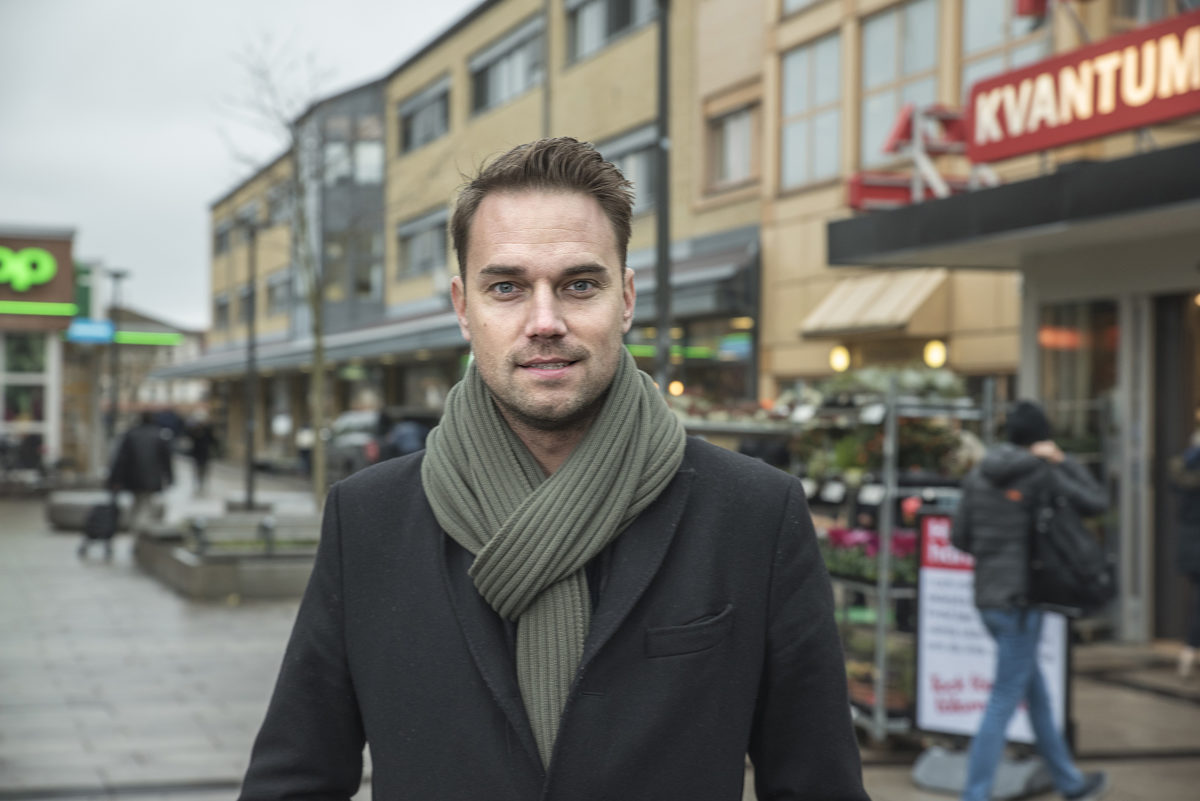 HÅLL I OCH HÅLL UT! Återinför sänkt arbetsgivaravgift för företagen i kris